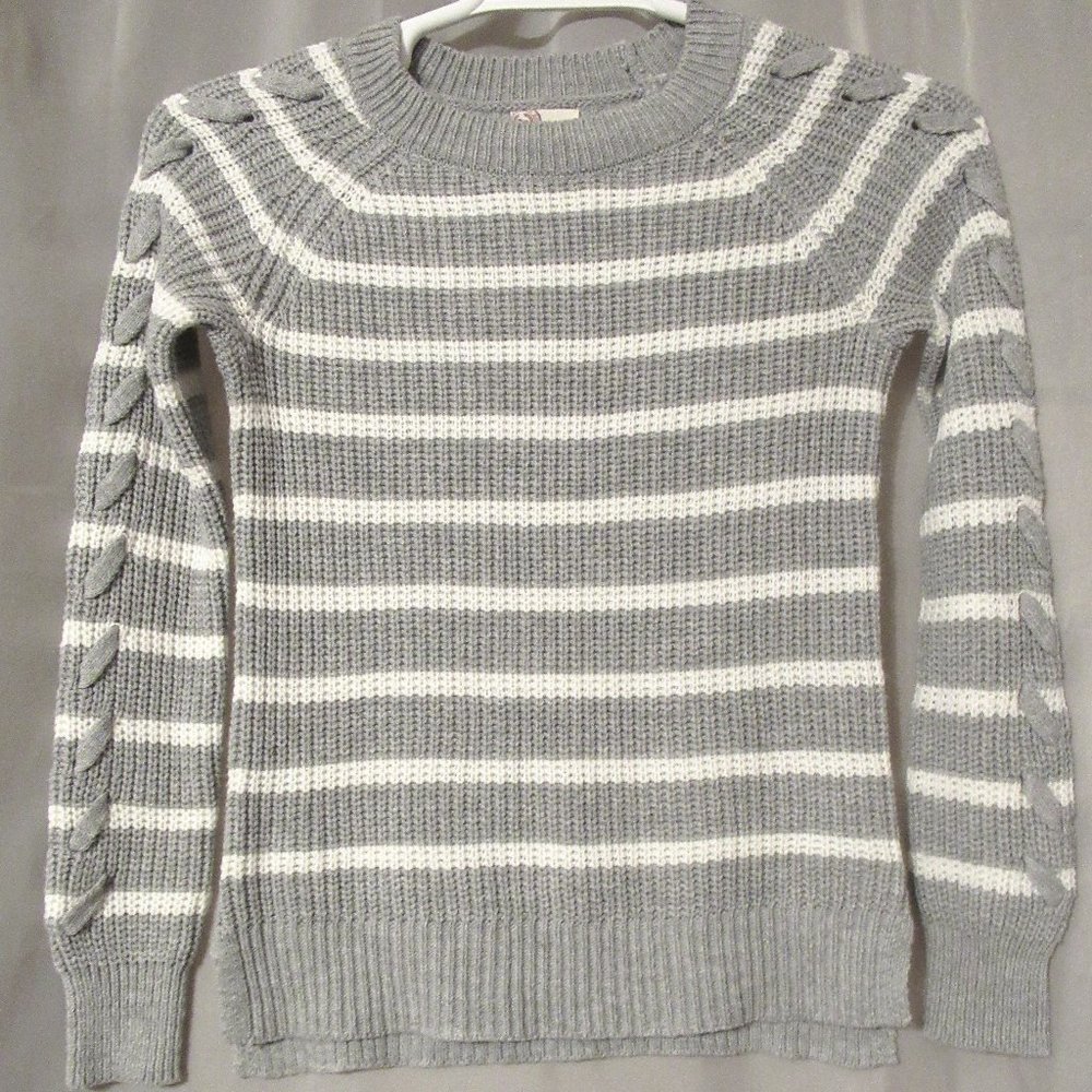 SO Sweater